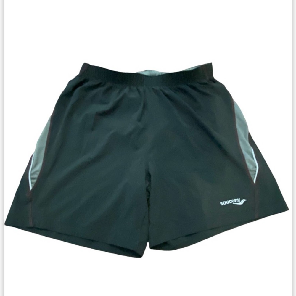Saucony Men’s Athletic Shorts Size Medium